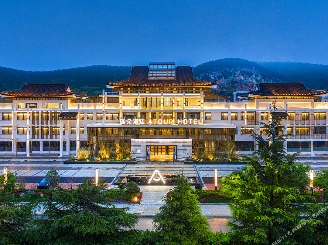 徐州云龙湖矿业大学亚朵酒店