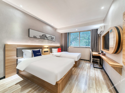 创e家酒店(上饶万达广场解放路店)