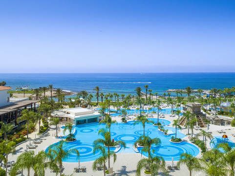 帕福斯阿马图斯海滩酒店