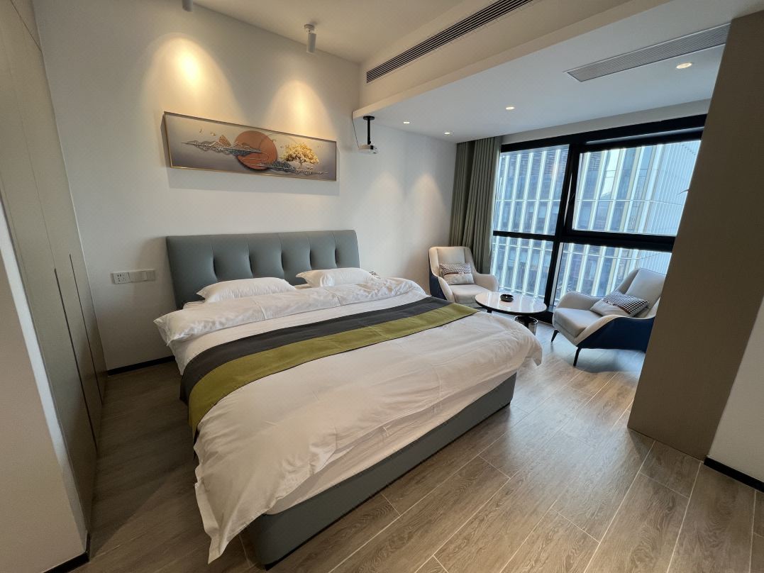 U She Apartment (Shenzhen Nanyou Clothing City Branch)