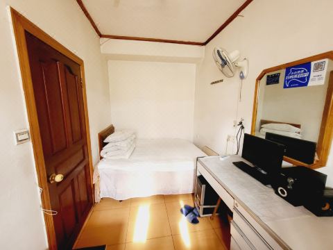 延吉美渡樂旅店