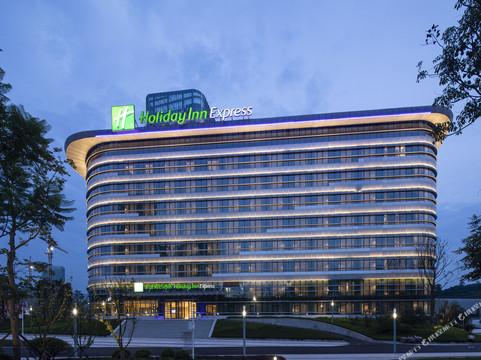 宜宾智选假日酒店