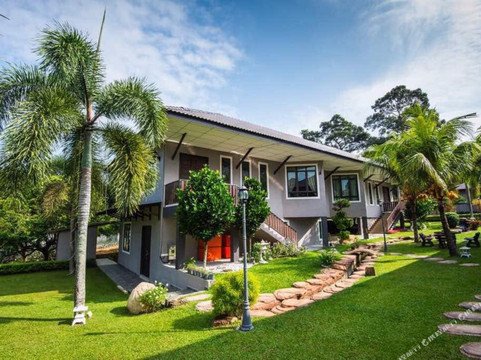 Capital O 90088 Mbp Leisure Resort