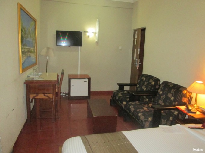 Crystal Palace Hotel-官方