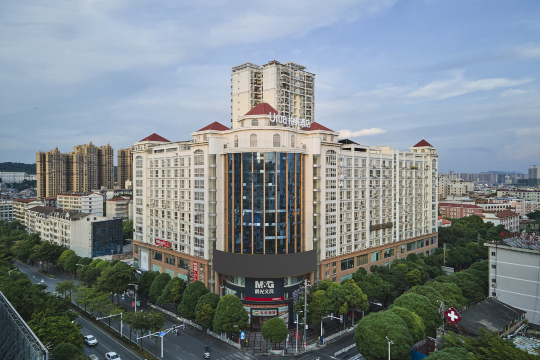 柏纳酒店(百色市政府恒基广场店)-官方