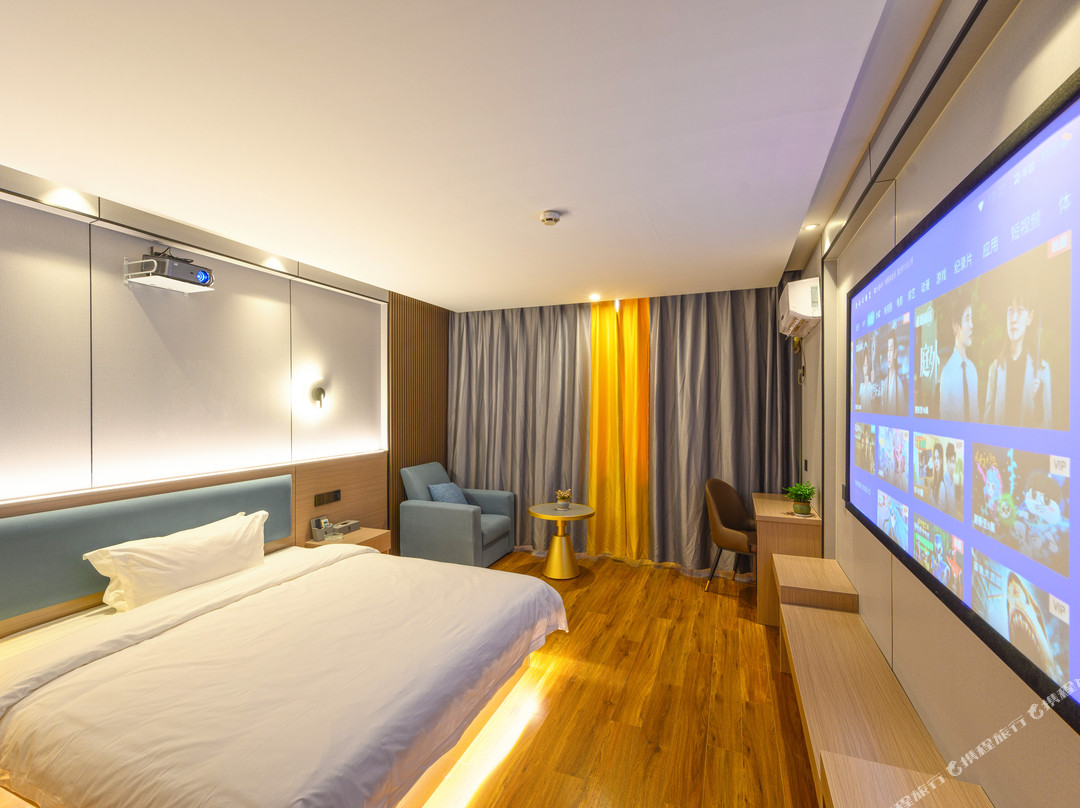 简约风尚影院酒店