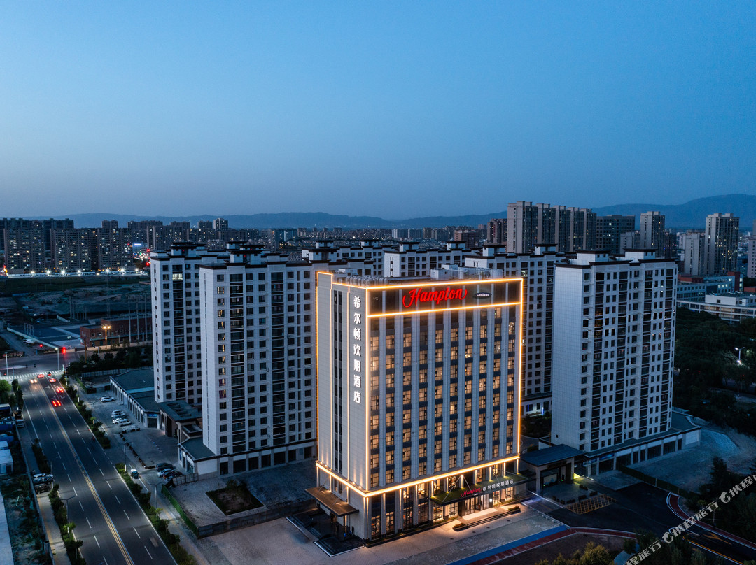张掖高铁西站希尔顿欢朋酒店