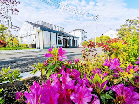 上海顾伯伯农家乐客栈