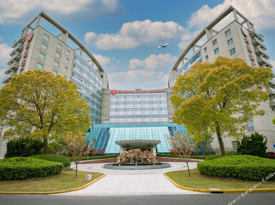 浦东机场华美达广场酒店主图