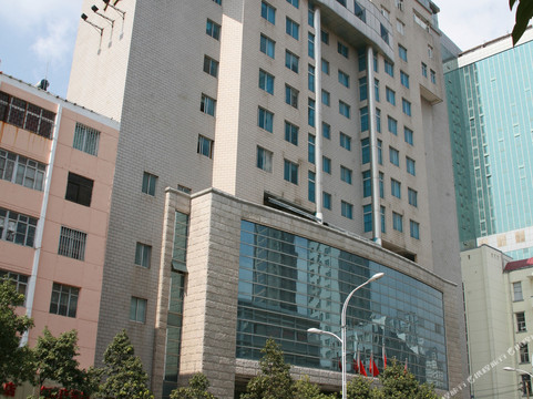 昆明耀龙饭店主图