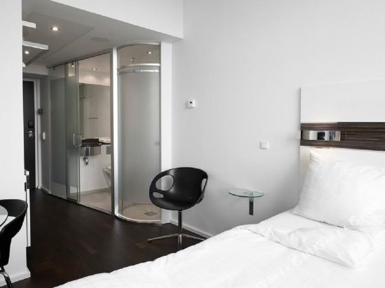 Wakeup Copenhagen Bernstorffsgade Room Type - Heaven Room with Partial Harbor View Wakeup Copenhagen Bernstorffsgade Room Type - Heaven Room with Partial Harbor View