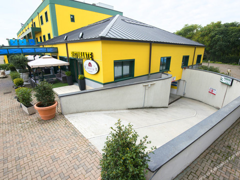 帕拉比亚戈酒店住宿-AS Hotel Sempione Fiera