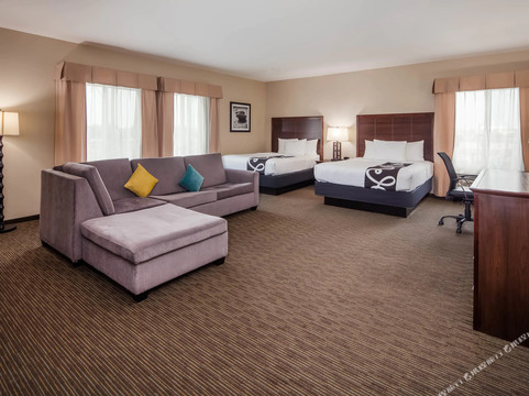 英格尔伍德酒店住宿-英格尔伍德拉金塔旅馆及套房酒店