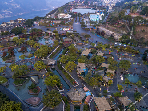 西部大峡谷温泉酒店