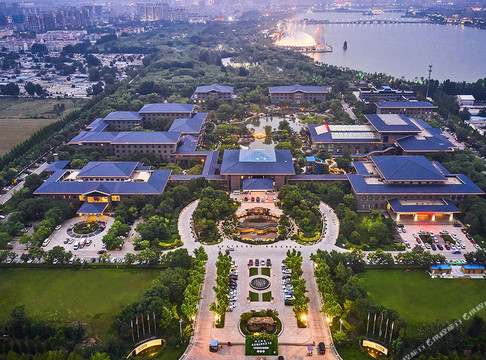 阿尔卡迪亚国际温泉酒店主图