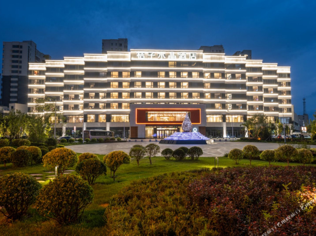 丹东中朝鸭绿江大桥桔子水晶酒店