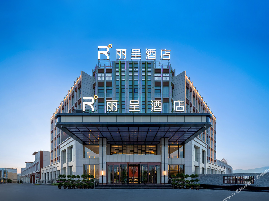 精河丽呈酒店