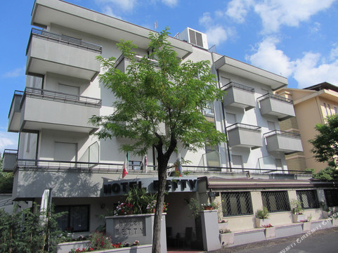 San Giuliano a Mare酒店住宿-贝蒂酒店