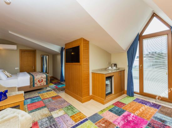 Obelisk Hotel & Suites Room Type - Deluxe Double Room 