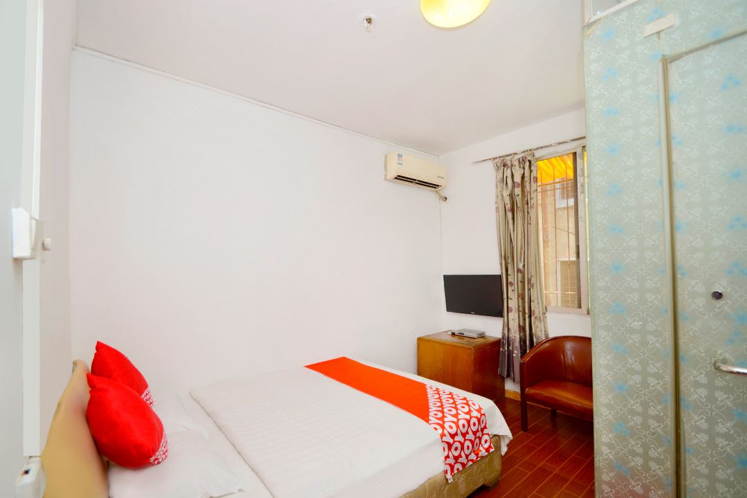 OYO Guilin Xuyan Hotel (Guilin Railway Station)
