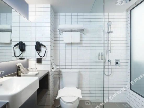 The Quarter Silom By UHG Room Type - Superior Twin Room