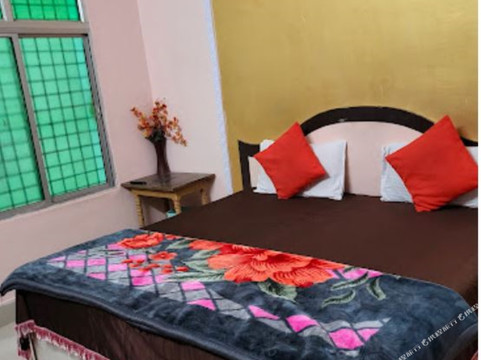 Hotel Radhikha Kung Palace