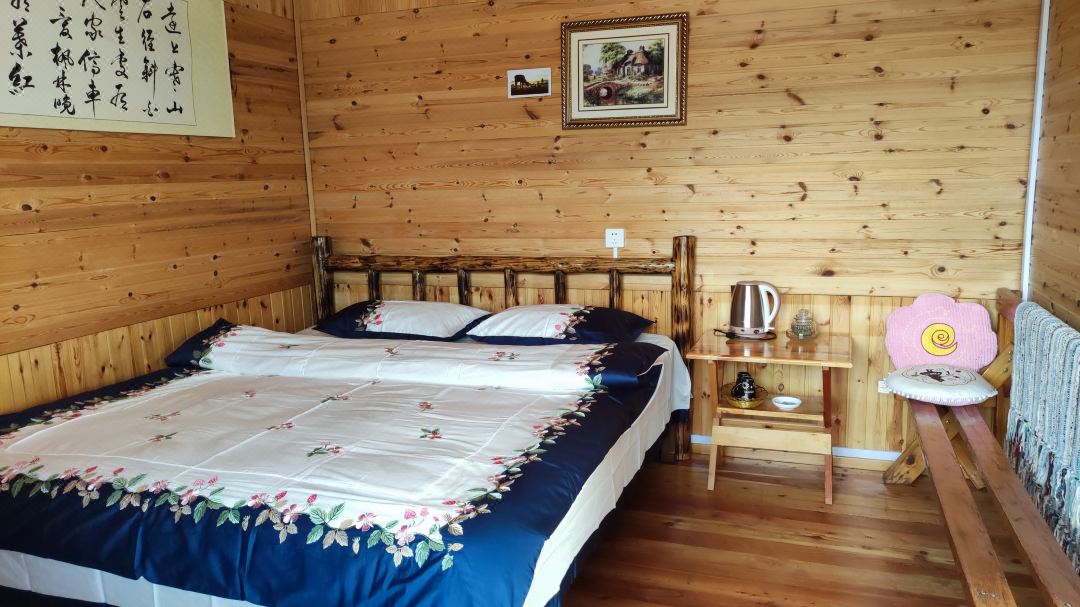 Maple Leaf Home Homestay (Ergun Enhe Russia Ethnic Township)