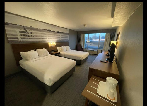 Hopkinsville酒店住宿-霍普金斯维尔假日酒店