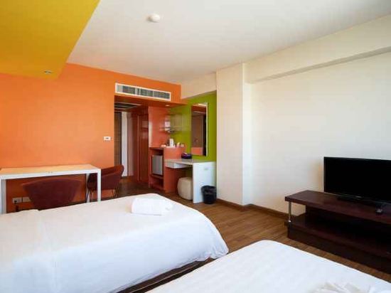 Veronica Residence Room Type - Business Deluxe Twin Room Veronica Residence Room Type - Business Deluxe Twin Room