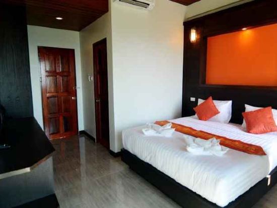 The Sea At Lanta Hotel Room Type - Deluxe Double Room with Sea View The Sea At Lanta Hotel Room Type - Deluxe Double Room with Sea View