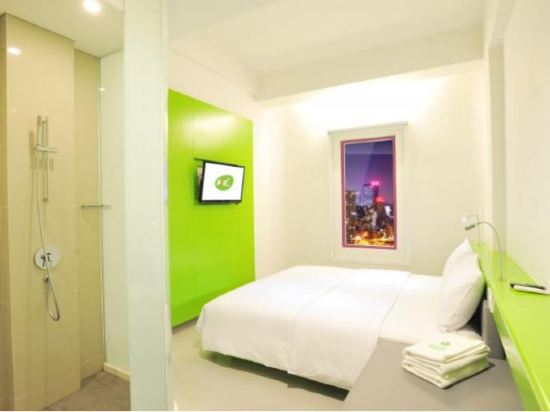 POP! Hotel Diponegoro Surabaya Room Type - POP! Room