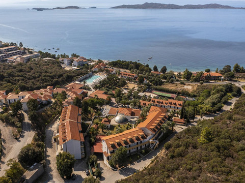 Aristoteles Holiday Resort & Spa