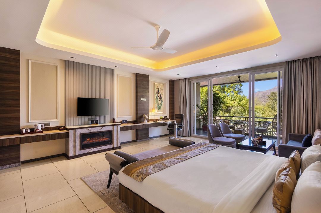 Mountain Creek 7BHK Villa by ELIVAAS