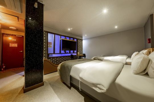 金濟Wiz駕車旅館