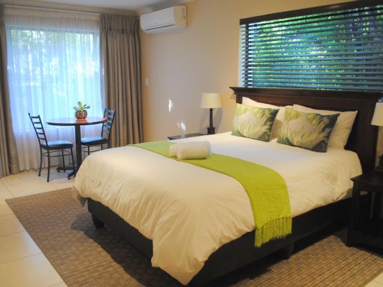 6 on Morris Guest Lodge Room Type - Deluxe Queen Suite