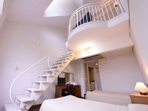 冲绳基韦斯特俱乐部酒店