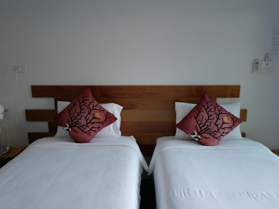 Nature Beach Resort Room Type - Twin Room with Garden View