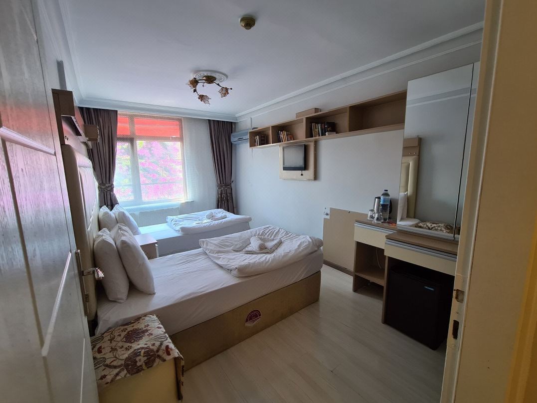 Oceans 7 Hotel