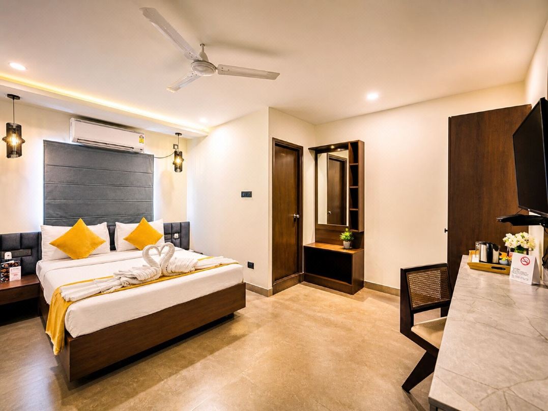 Hotel Kyzen Smart Stays - Madhapur, Hyderabad