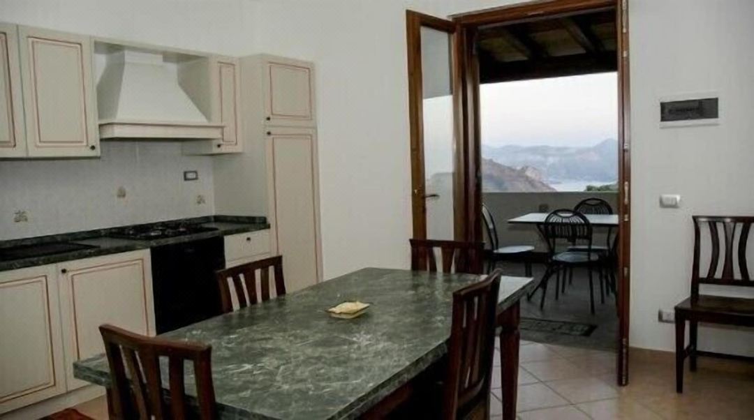 Eolian Residence