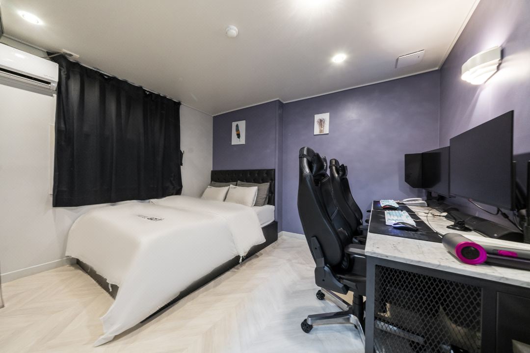 Suwon City Hall Station Hotel Azit