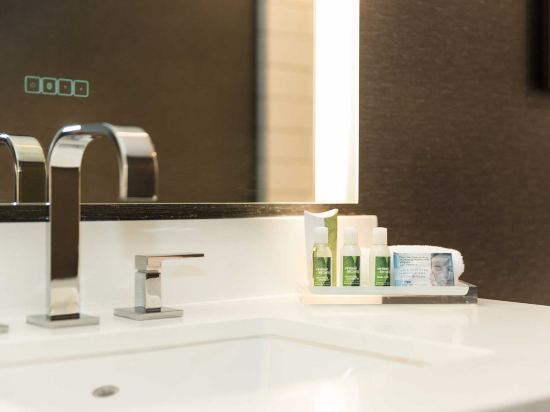 Cambria Hotel LAX Room Type - DOUBLE KING SIZE BED