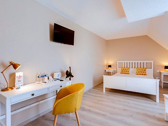La Maison Hotel Mulhouse Room Type - Triple Room