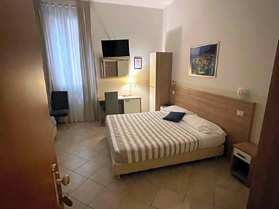Hotel Montecarlo Room Type - Triple Room
