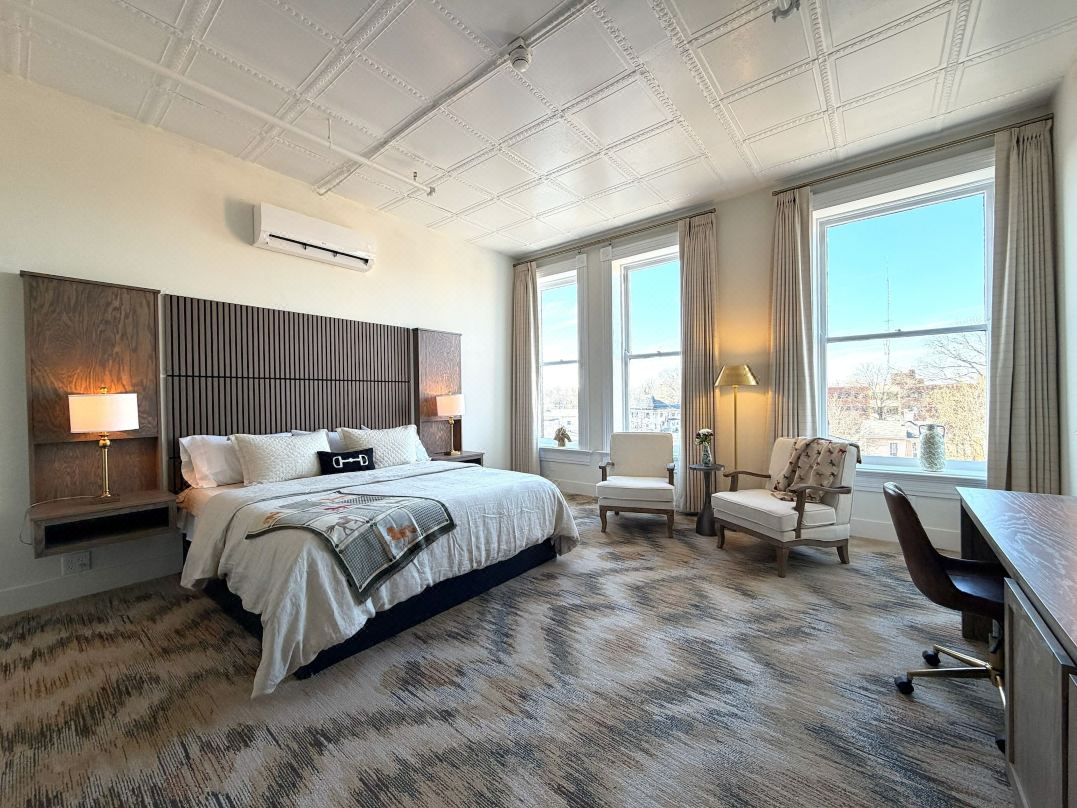 Hotel Thoroughbred