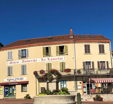 Saint Bonnet des Quarts酒店住宿-Gites Le Lancelot