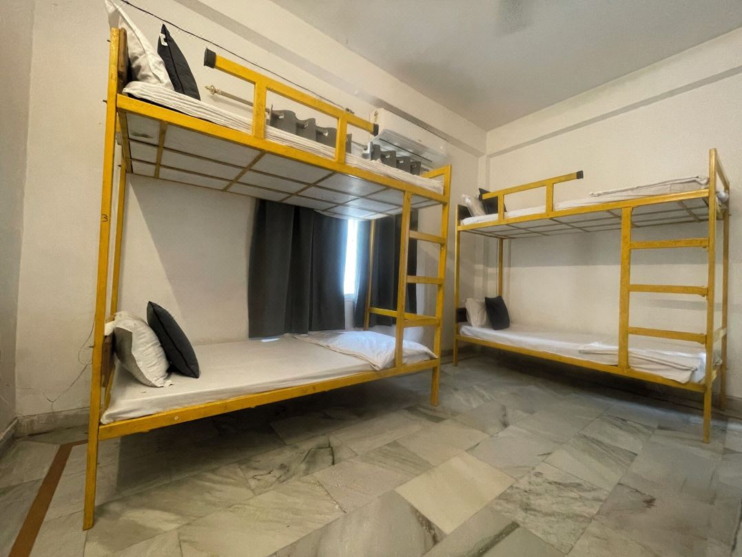 里斯柯西雙層床旅館