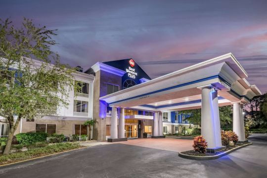 棕榈海滩快捷假日酒店-官方