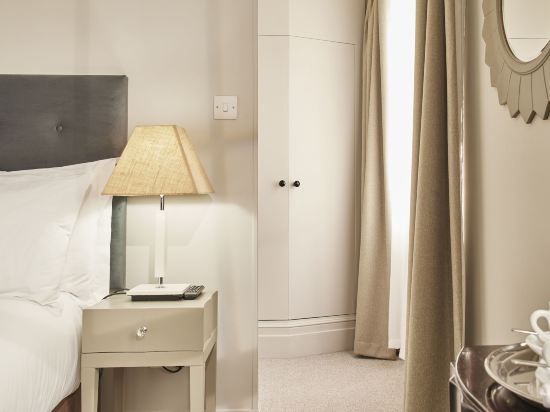 Tophams Hotel Room Type - Superior Double Room