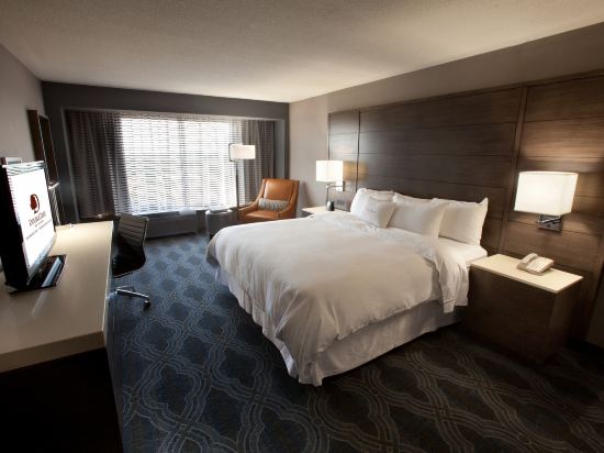 Doubletree by Hilton Bloomington - Minneapolis South Room Type - King Room